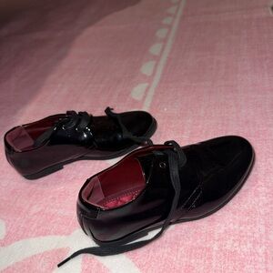 Dolce & Gabbana Black Patent Kids Lace-Up Dress Shoes with Wine Interior